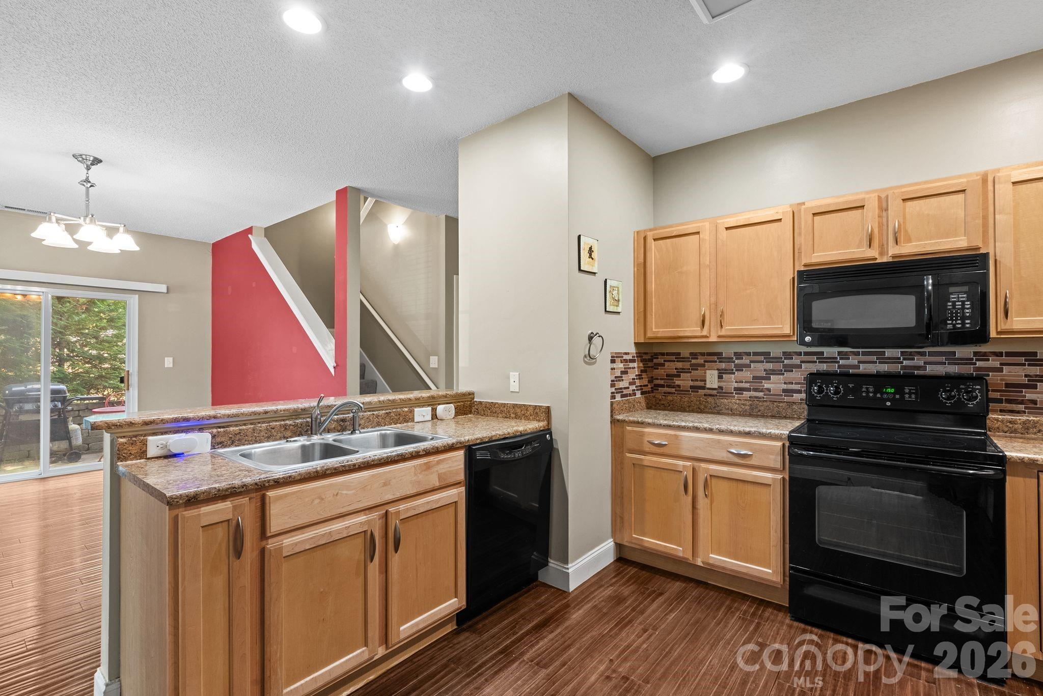 Fox Glen - Residential