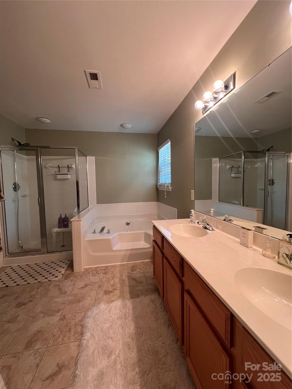 Waxhaw, North Carolina 28173, United States, 4 Bedrooms Bedrooms, ,3 BathroomsBathrooms,Residential,Active,216741