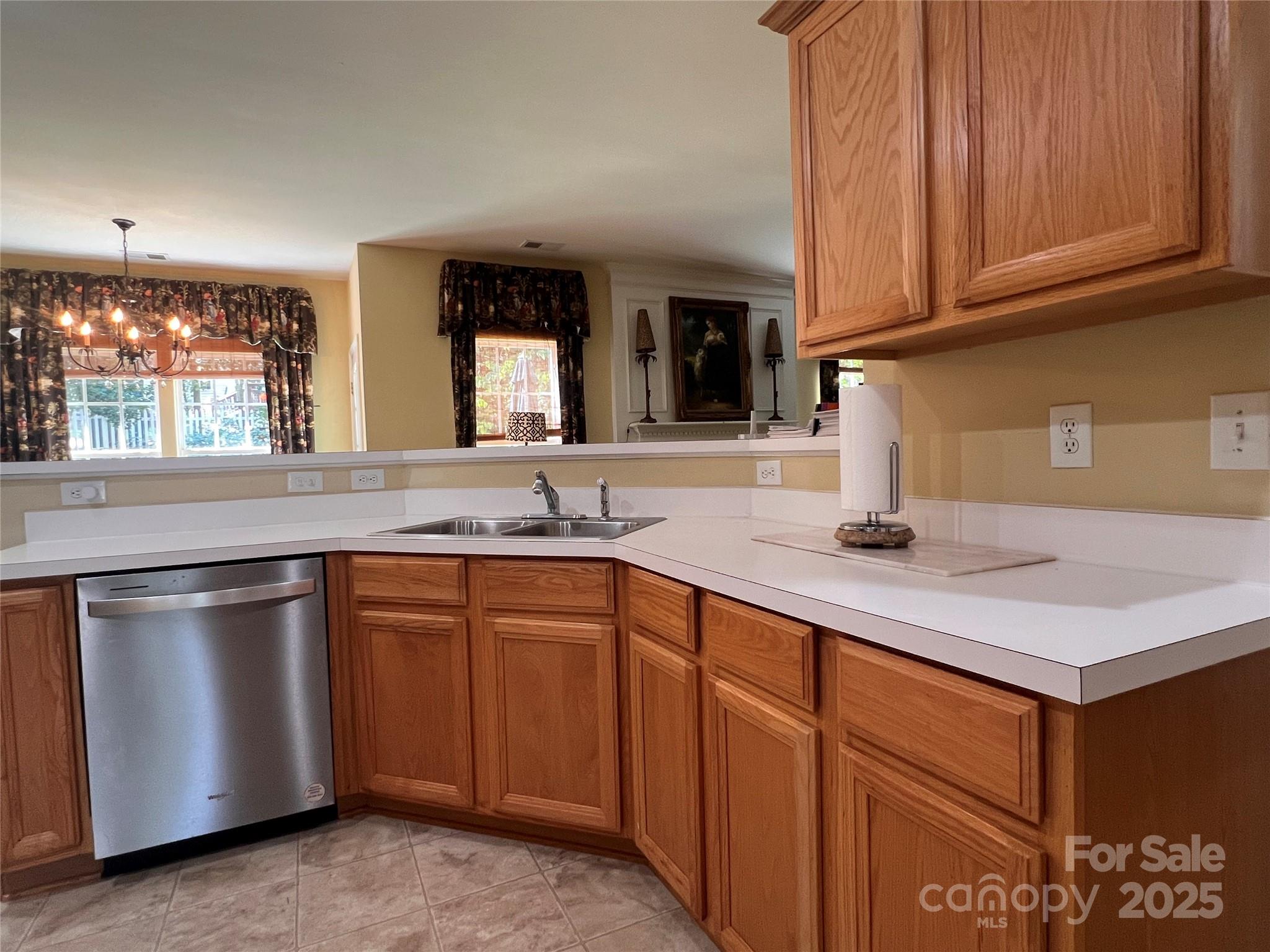 Waxhaw, North Carolina 28173, United States, 4 Bedrooms Bedrooms, ,3 BathroomsBathrooms,Residential,Active,216741