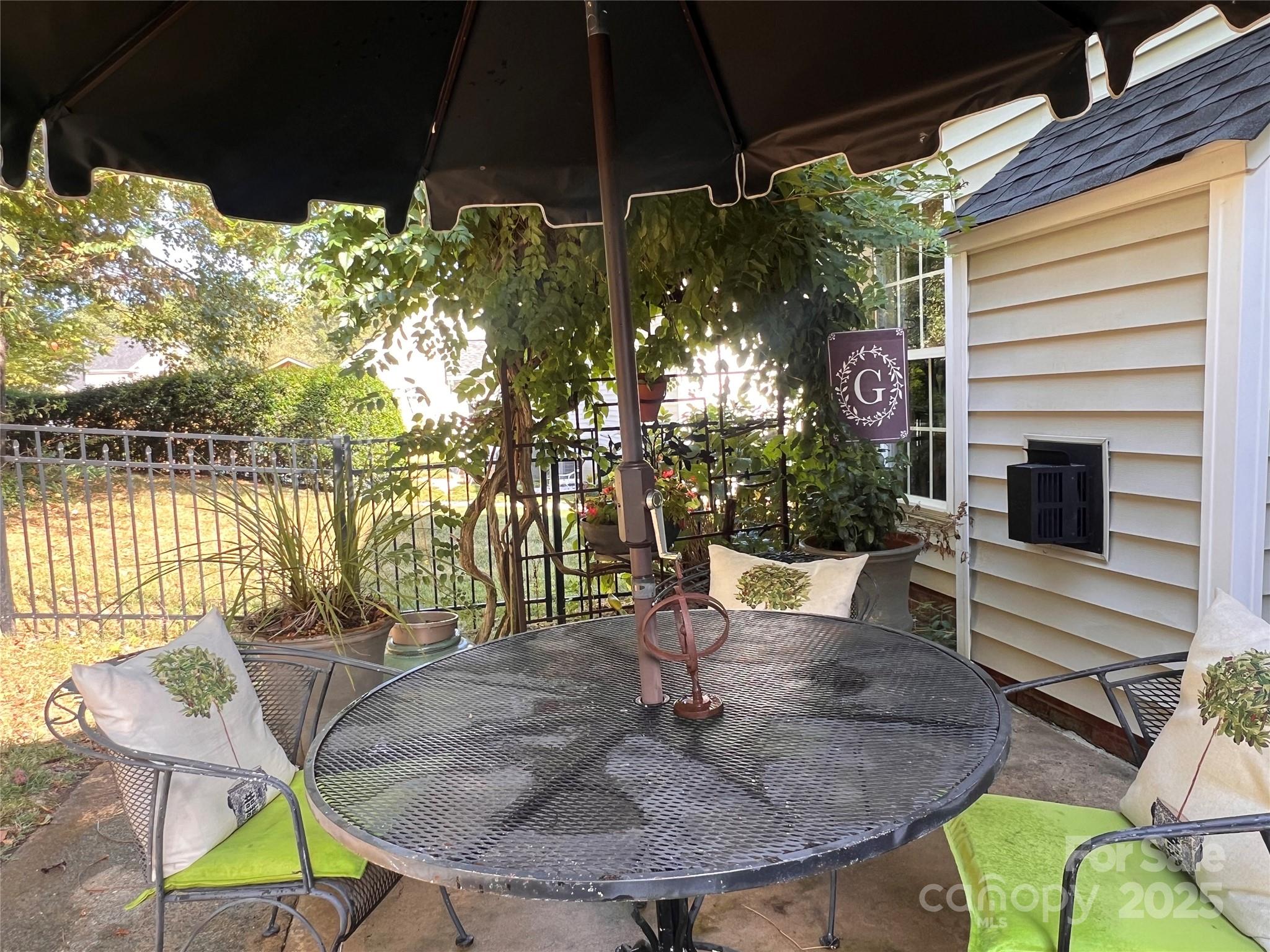 Waxhaw, North Carolina 28173, United States, 4 Bedrooms Bedrooms, ,3 BathroomsBathrooms,Residential,Active,216741