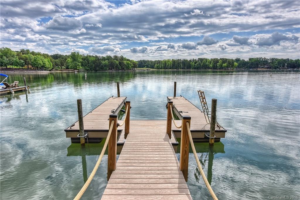 The Harbour At The Pointe - Residential