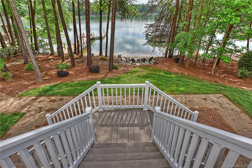 The Harbour At The Pointe - Residential