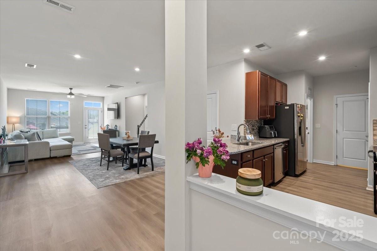 1108 Stella Court