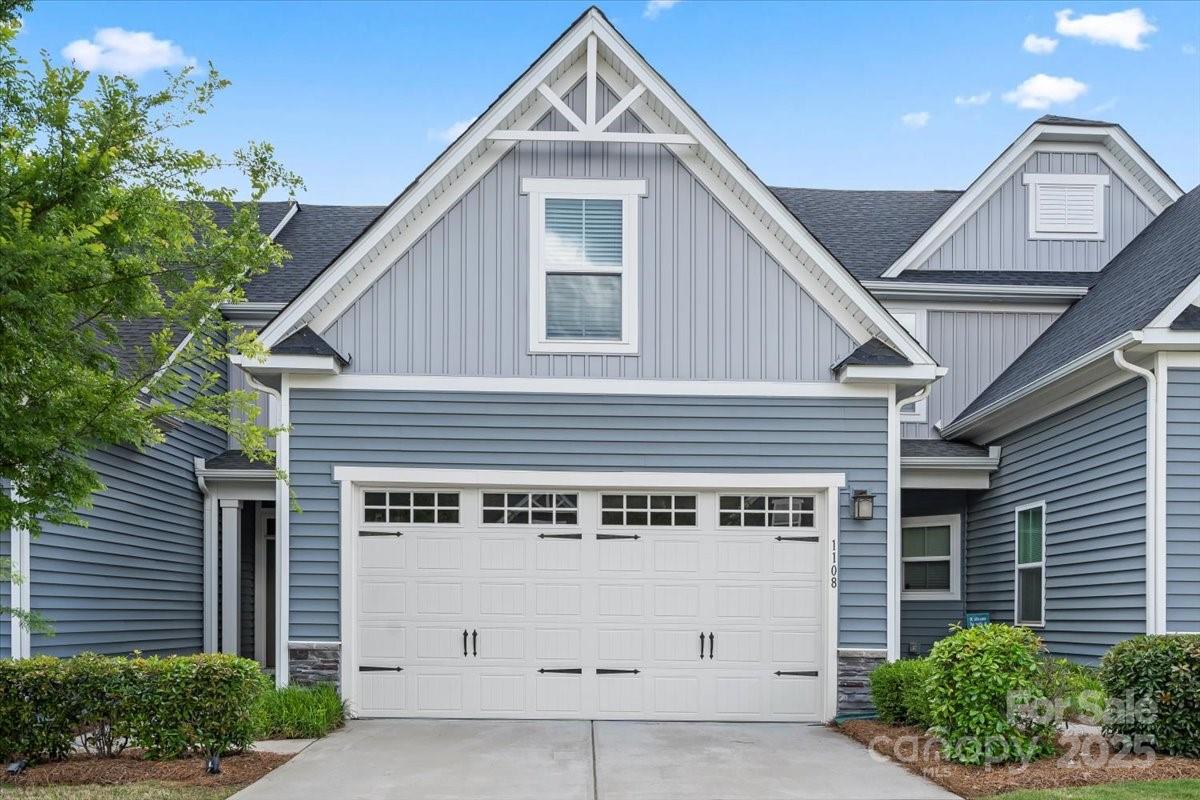 1108 Stella Court