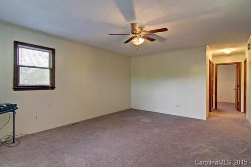 Lakeside Park - Residential Lease