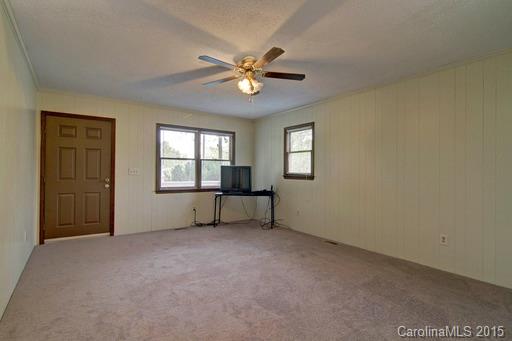 Lakeside Park - Residential Lease