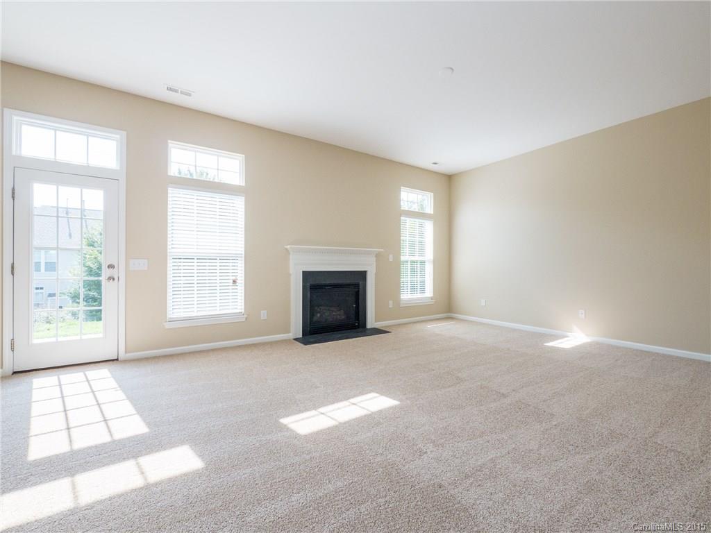 Autumn Cove at Lake Wylie - Residential