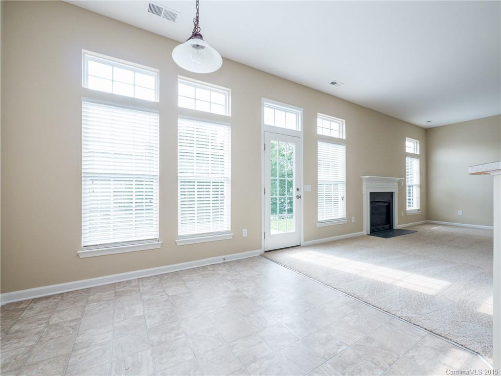 Autumn Cove at Lake Wylie - Residential