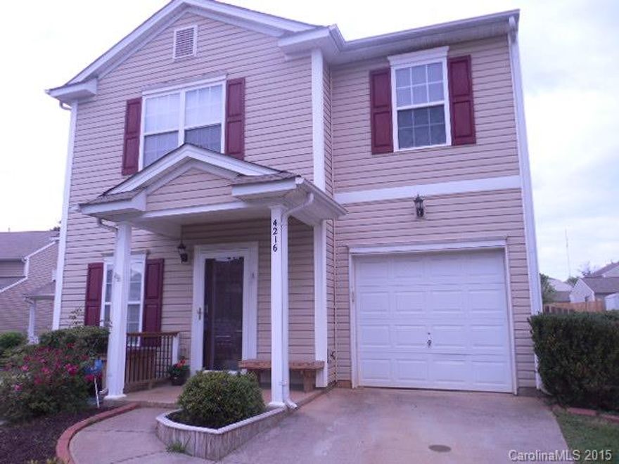 HUGH PRICE REDUCTION! READY TO MOVE IN CONDITION. Already freshly painted. Already has updated tile flooring in large open eat-in kitchen. Huge walk-in pantry & laundry rm. Already has laminate flooring in open living area. Ceiling fan in every rm. Fenced backyard. Beautiful water feature. Built-in grill that stays. Huge deck perfect for cook outs. Open bonus area upstairs. Large master bedroom. Soaking tub. Separate shower area. Walk-in closet. Motivated Sellers. Buyers agent to verify schools.