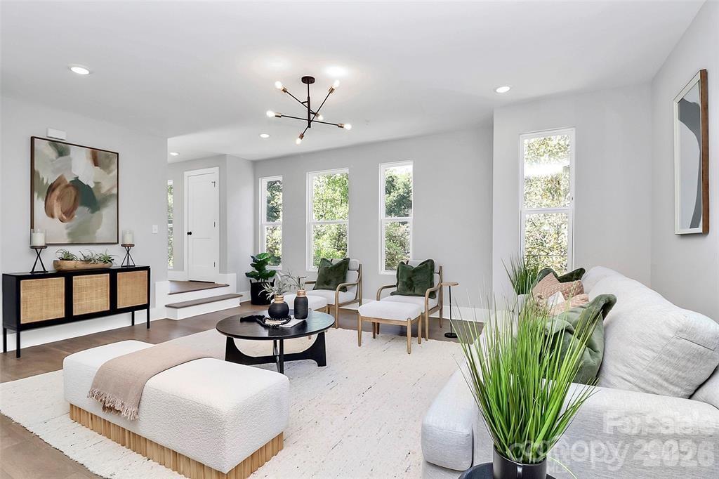 147 S Sycamore Street