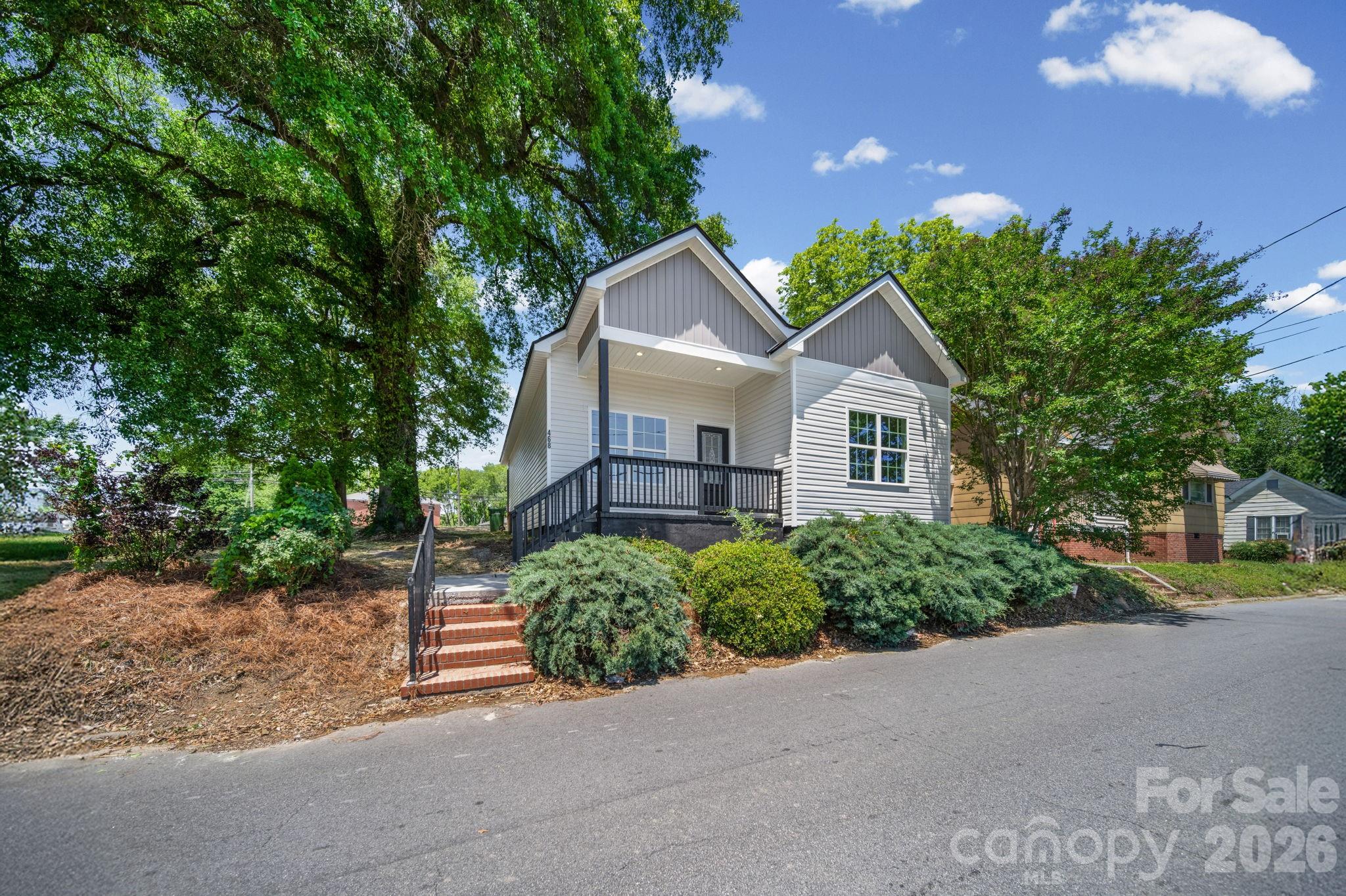 468 Elm Street