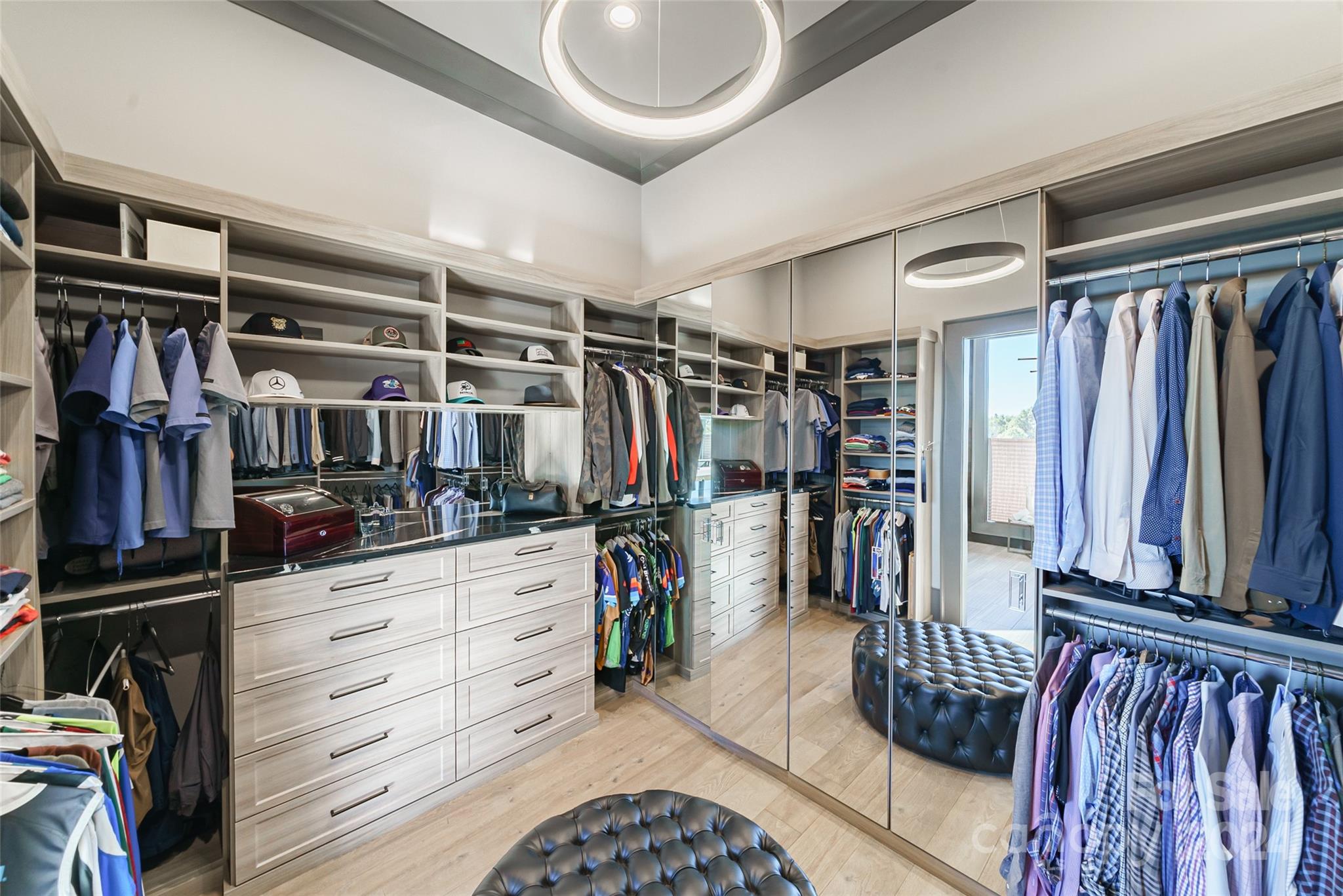 Cornelius, North Carolina 28031, United States, 3 Bedrooms Bedrooms, ,4 BathroomsBathrooms,Residential,Under Contract,39170