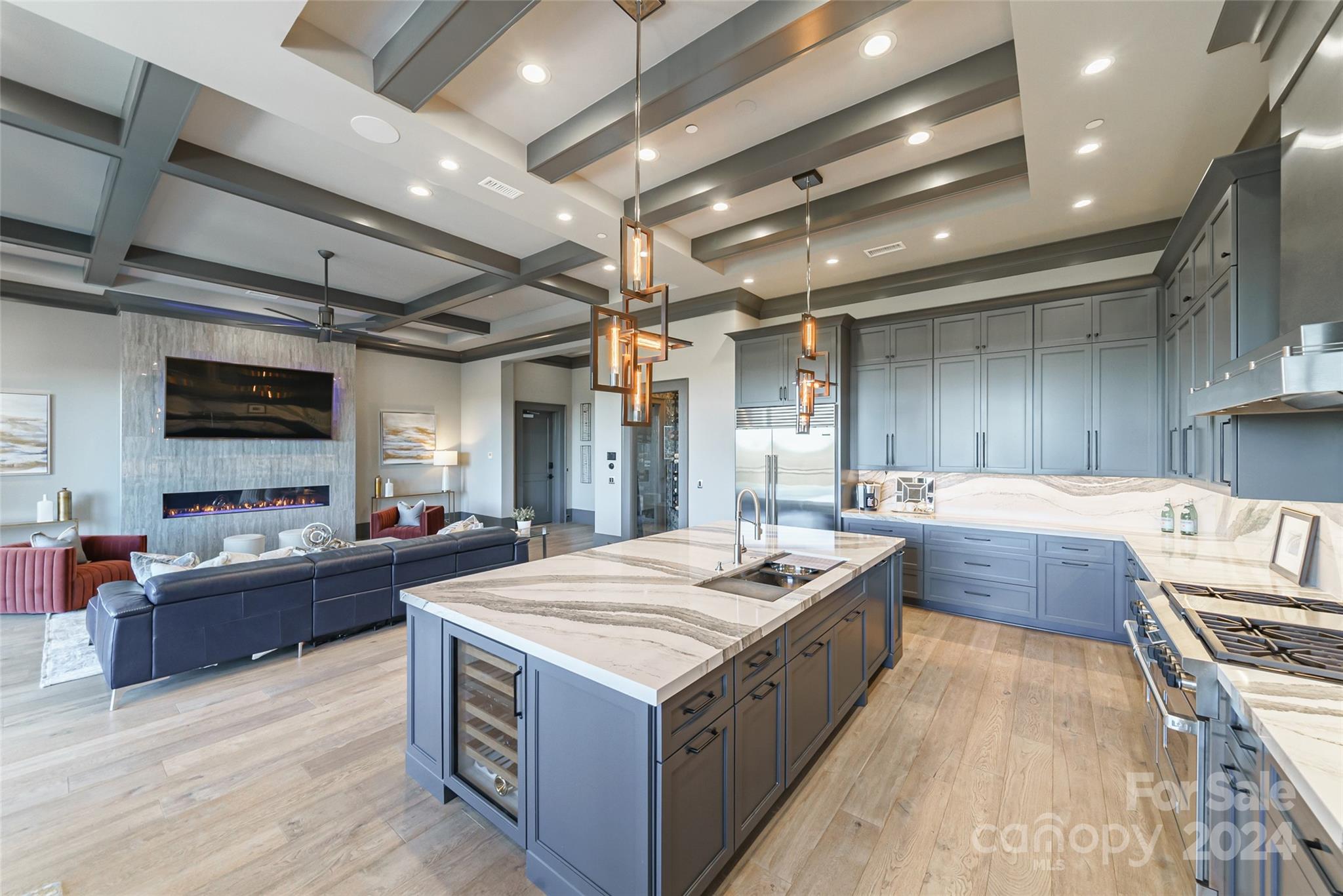 Cornelius, North Carolina 28031, United States, 3 Bedrooms Bedrooms, ,4 BathroomsBathrooms,Residential,Under Contract,39170