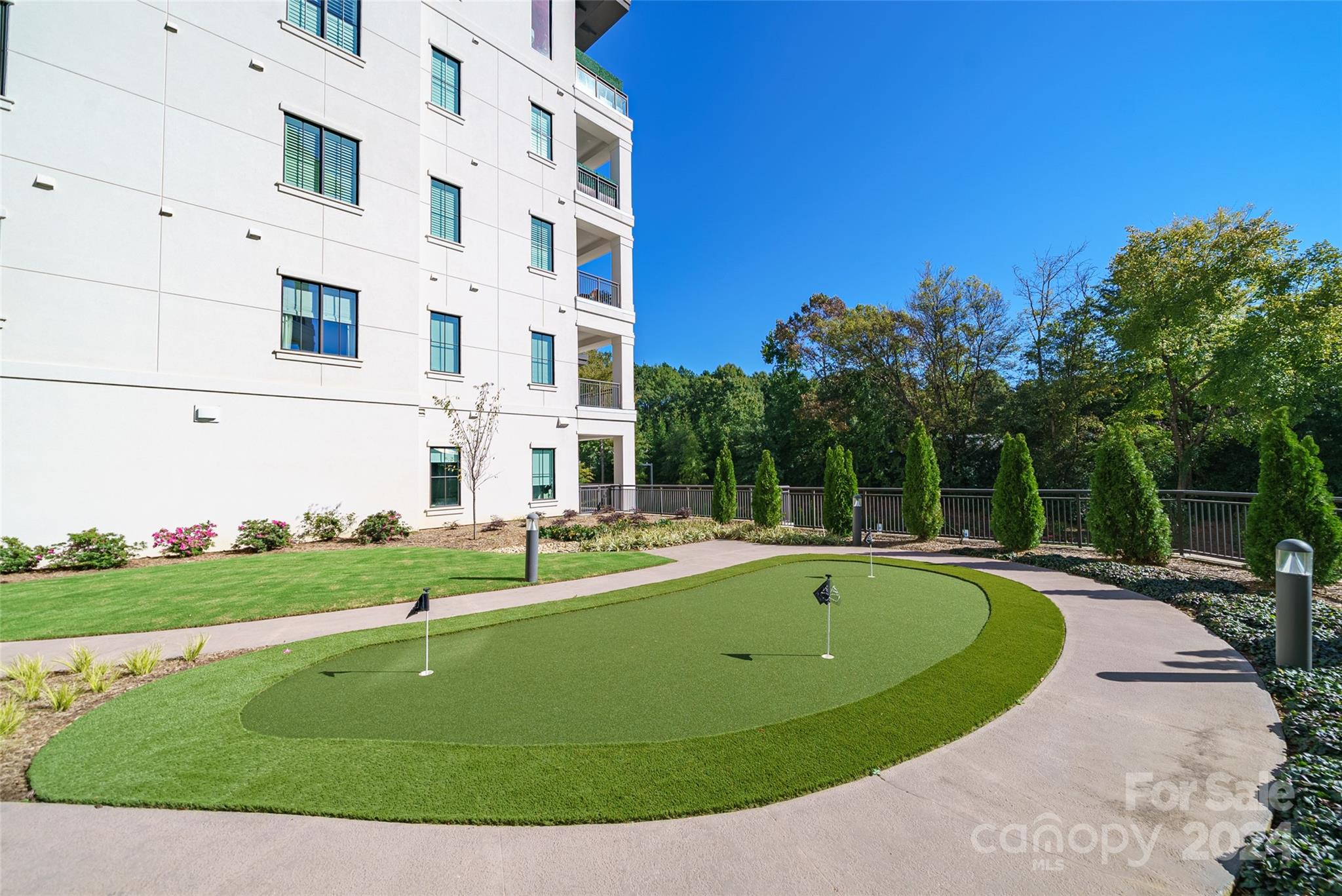 Cornelius, North Carolina 28031, United States, 3 Bedrooms Bedrooms, ,4 BathroomsBathrooms,Residential,Under Contract,39170