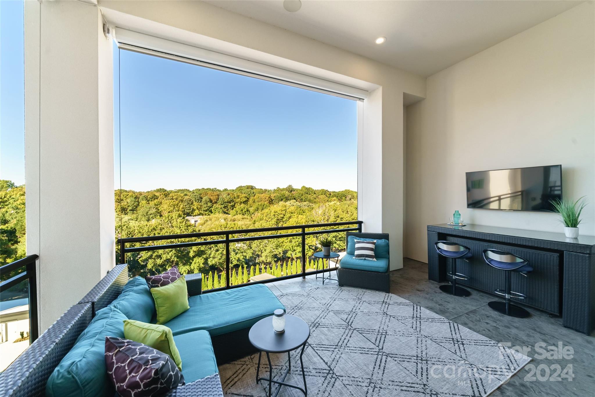 Cornelius, North Carolina 28031, United States, 3 Bedrooms Bedrooms, ,4 BathroomsBathrooms,Residential,Under Contract,39170