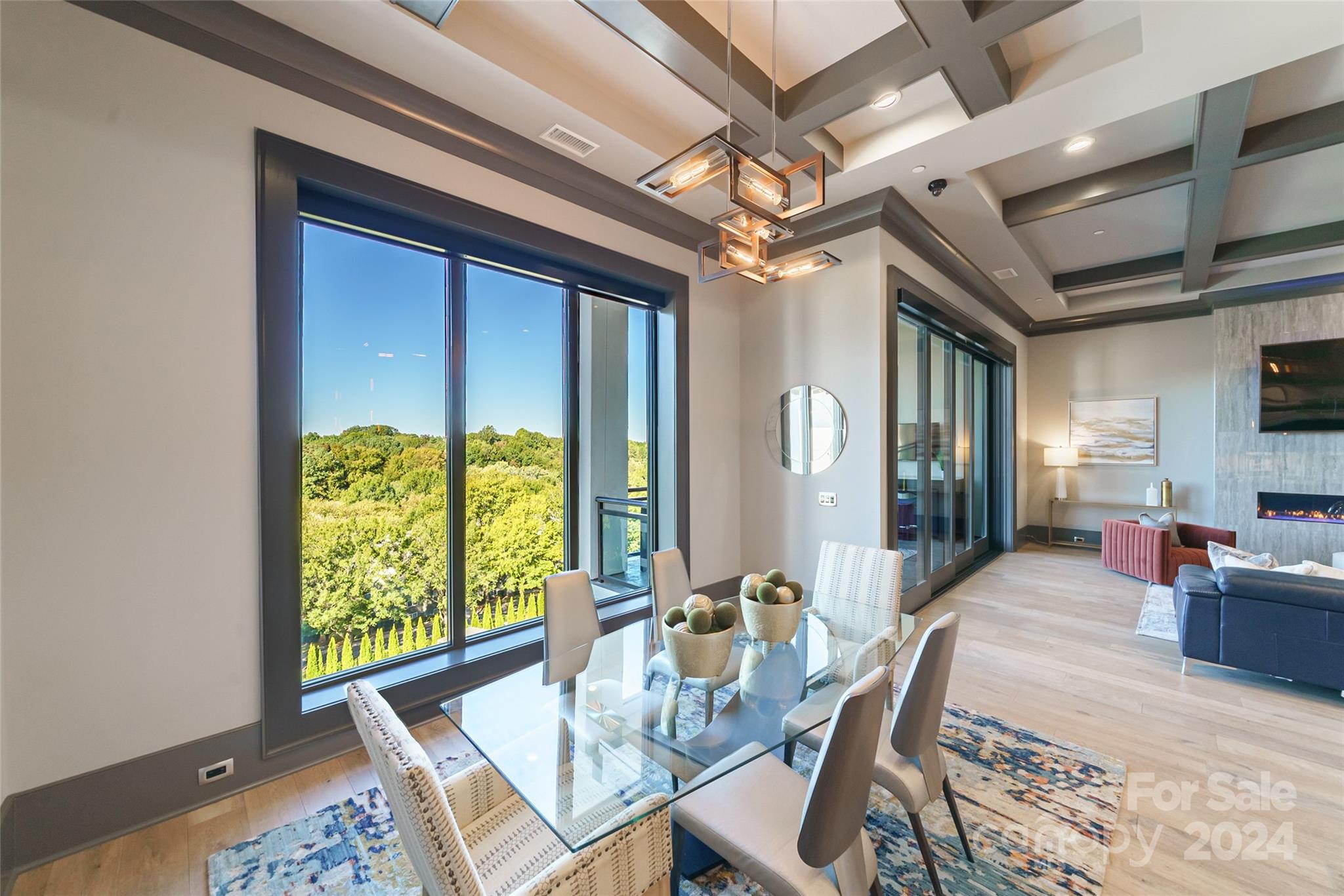 Cornelius, North Carolina 28031, United States, 3 Bedrooms Bedrooms, ,4 BathroomsBathrooms,Residential,Under Contract,39170