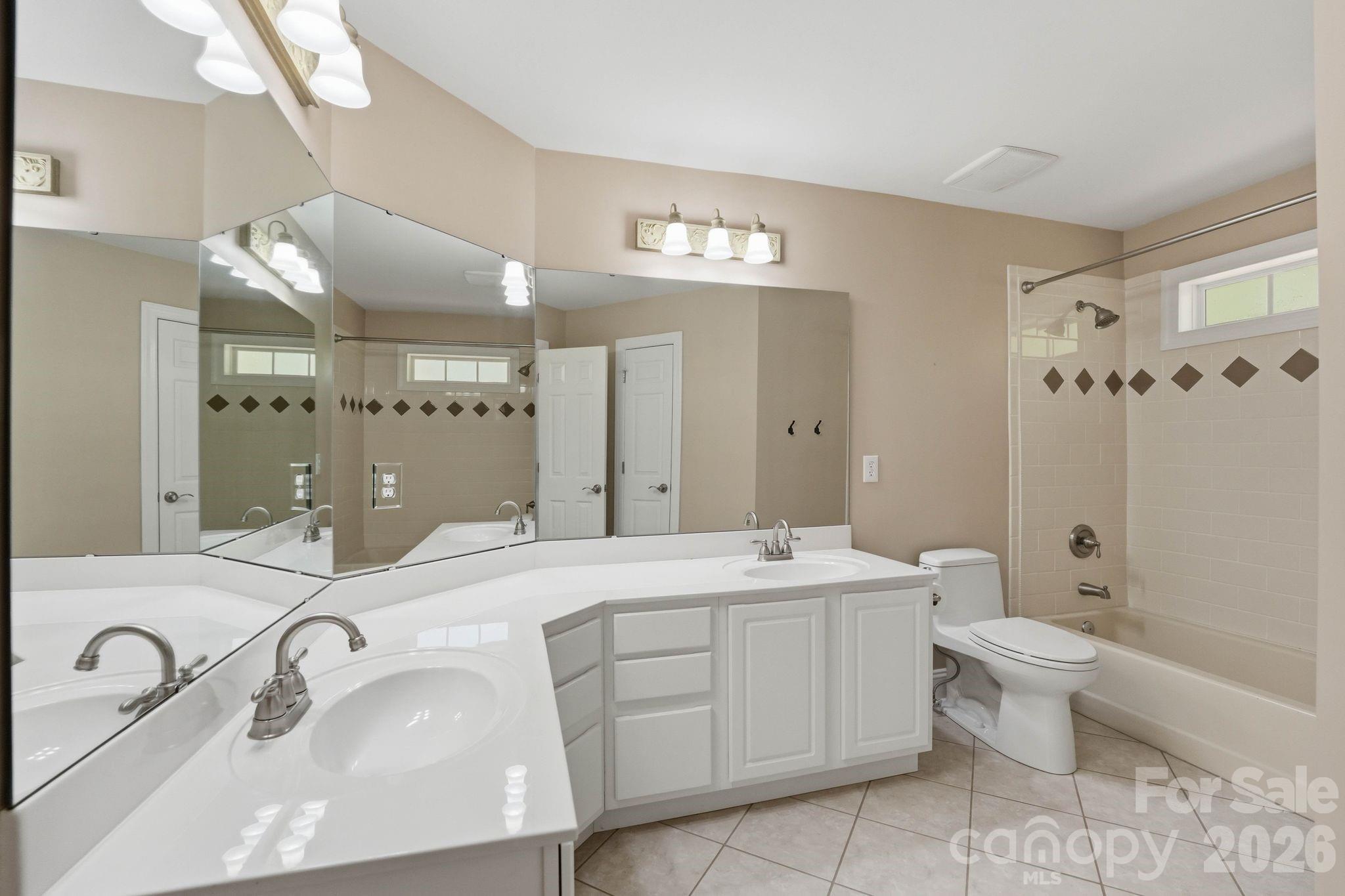 Lakepointe North - Residential