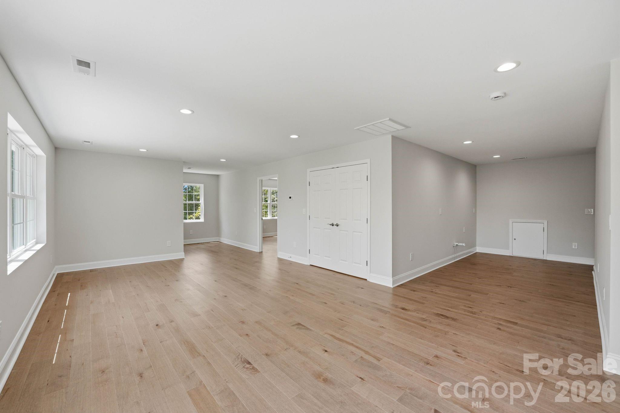Lakepointe North - Residential