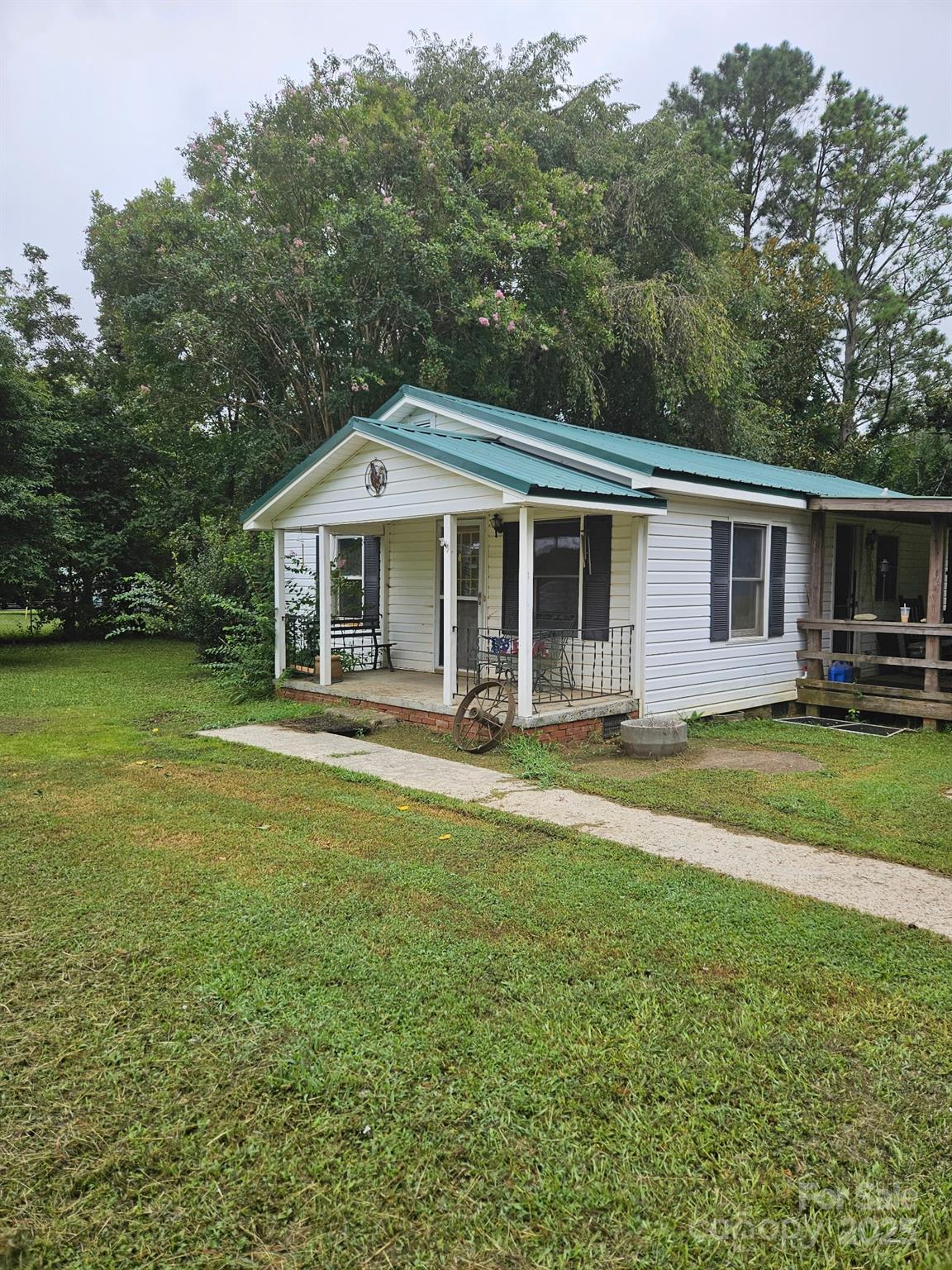 1350 Edgefield Road