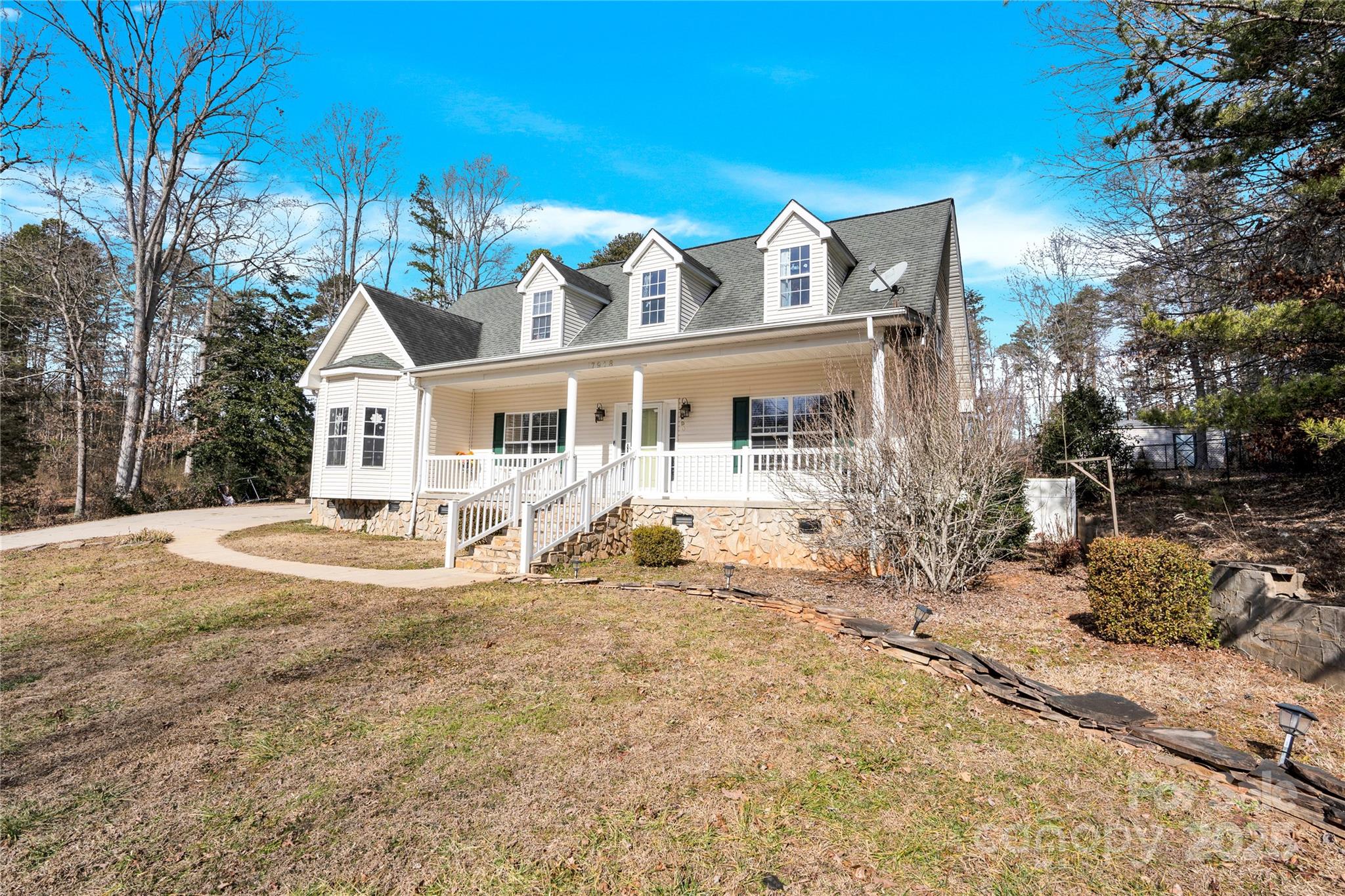 7918 Ridgeview Drive