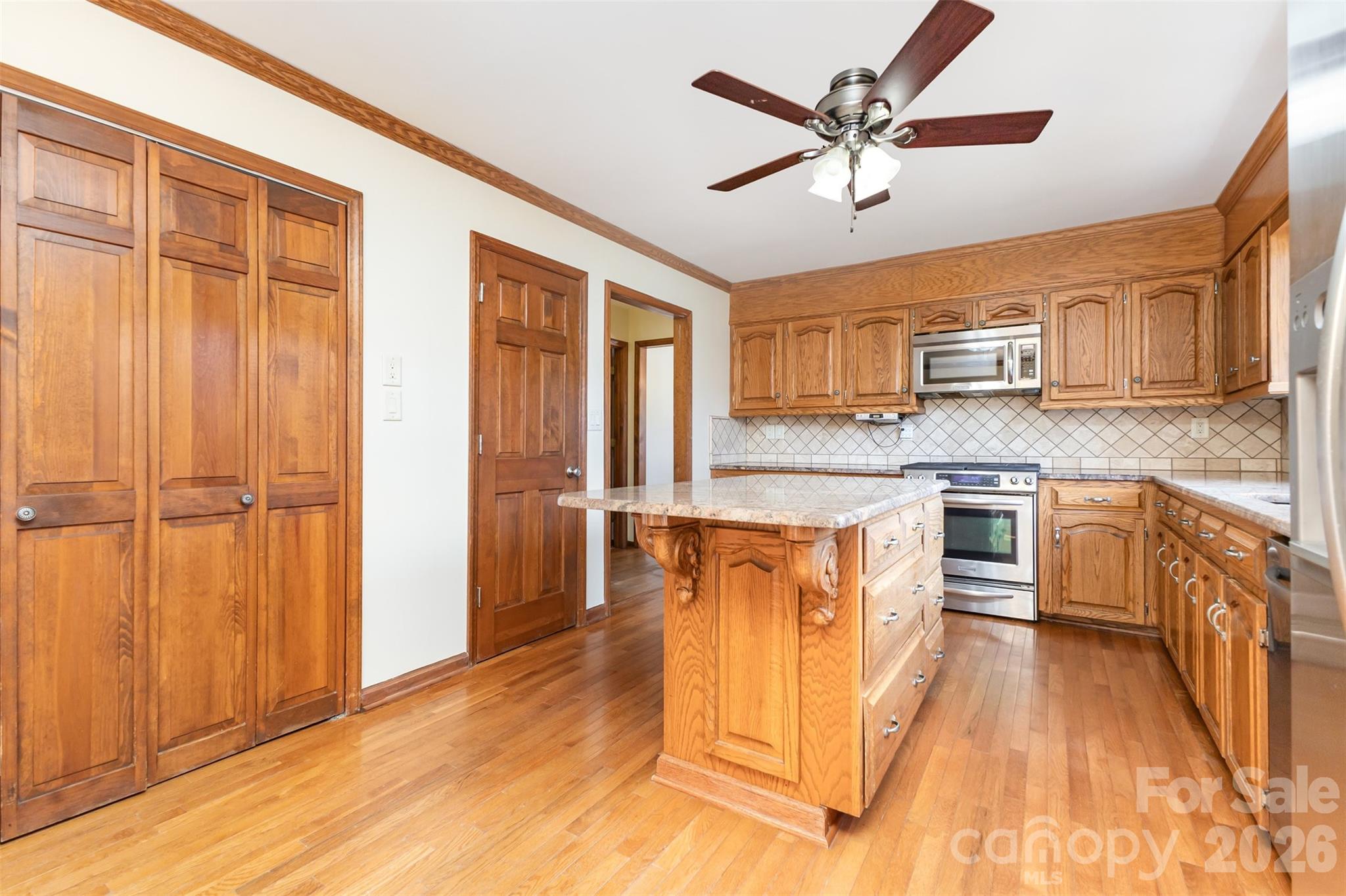 Country Club Gardens - Residential