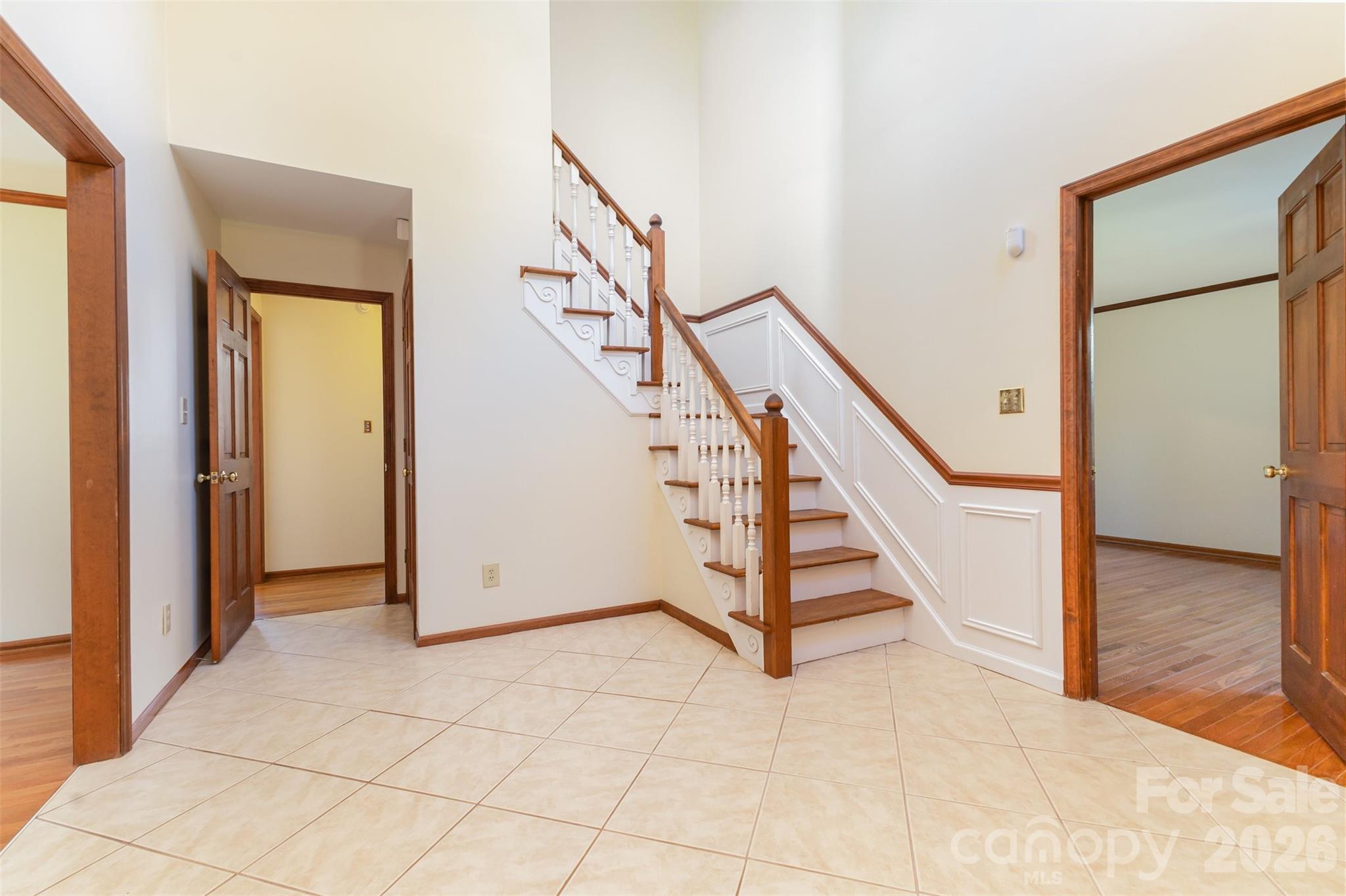 Country Club Gardens - Residential