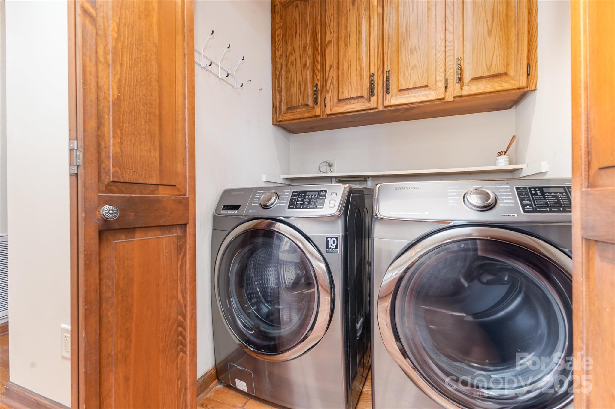 Country Club Gardens - Residential