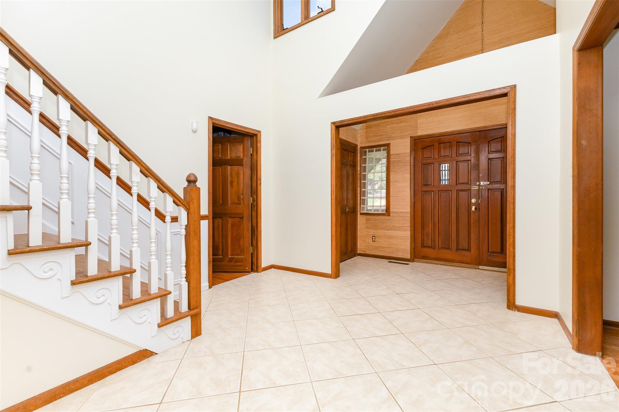 Country Club Gardens - Residential