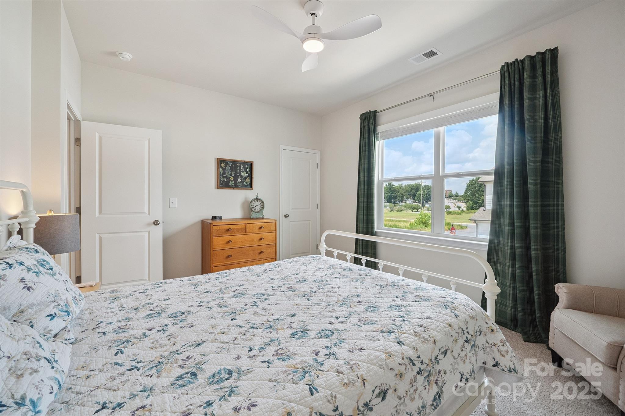 Pennant Square - Residential