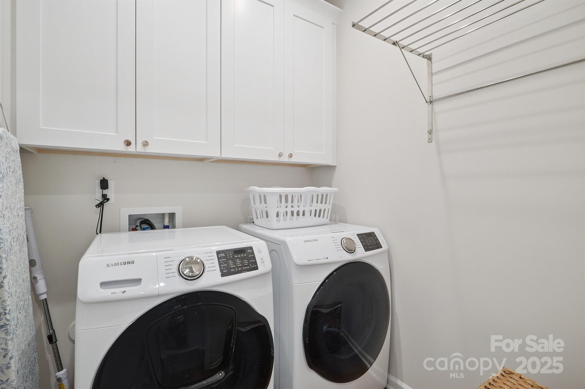 Pennant Square - Residential