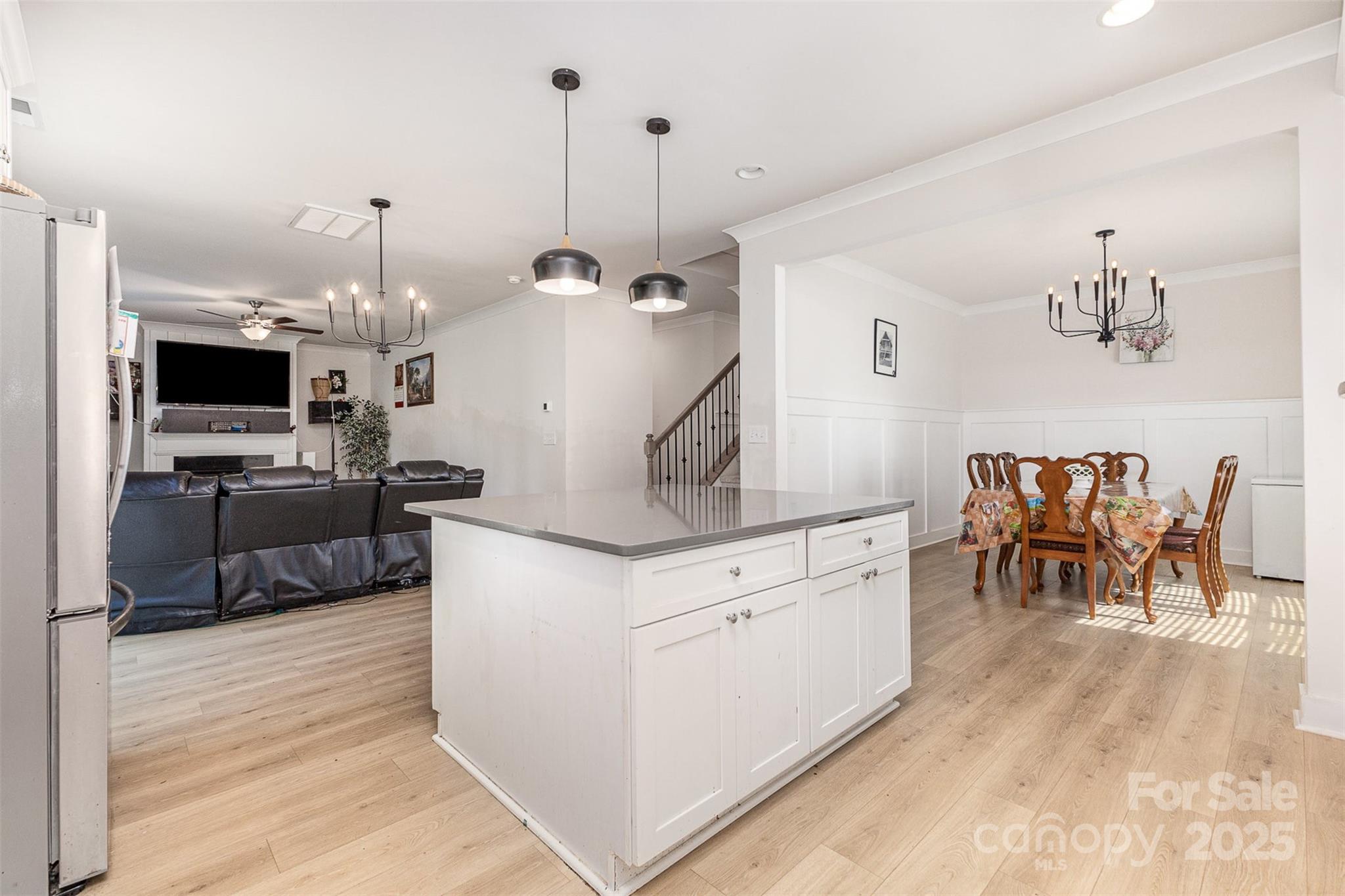 7725 Shalom Drive