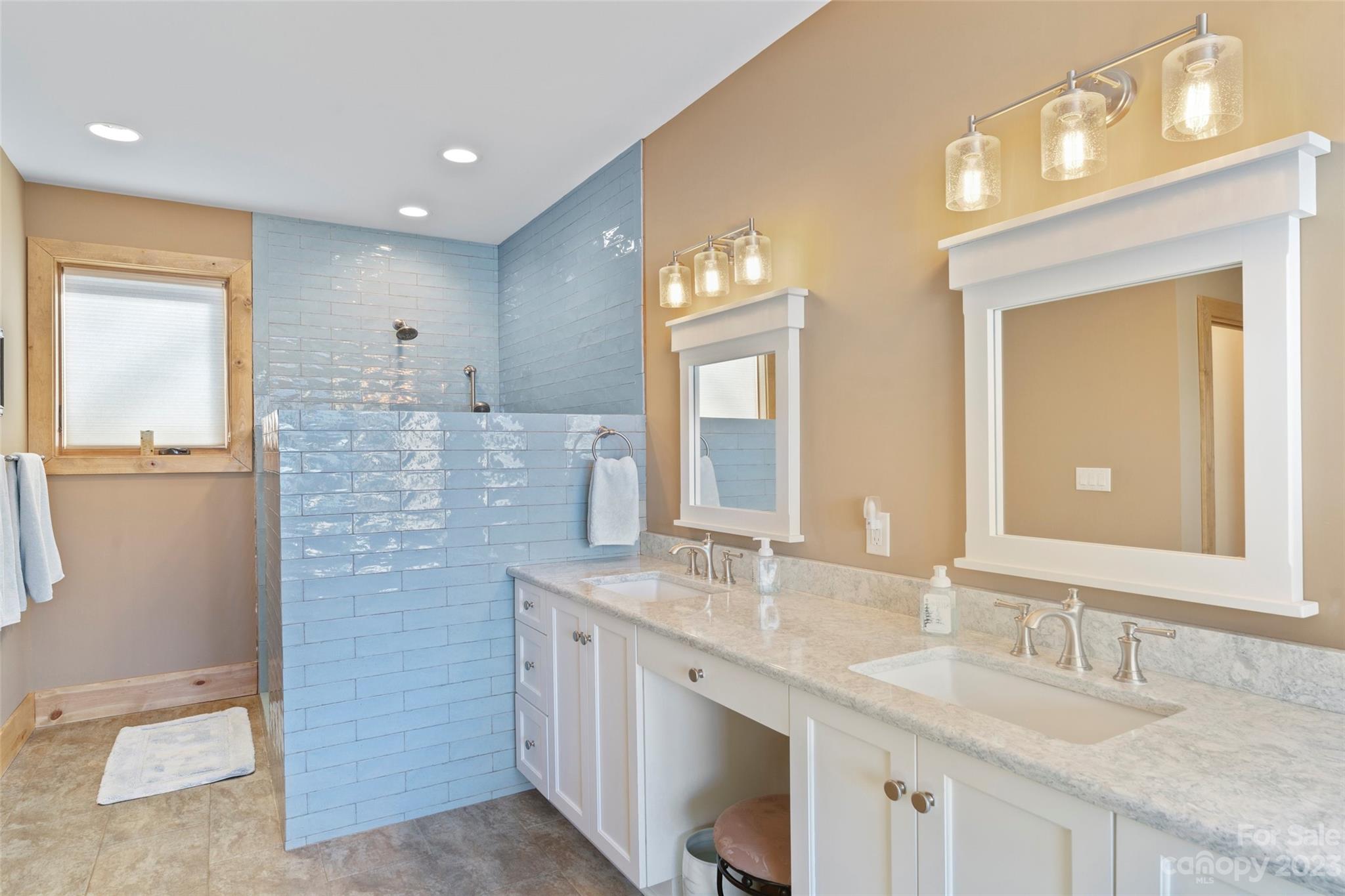 The Arbor at Lake James - Residential