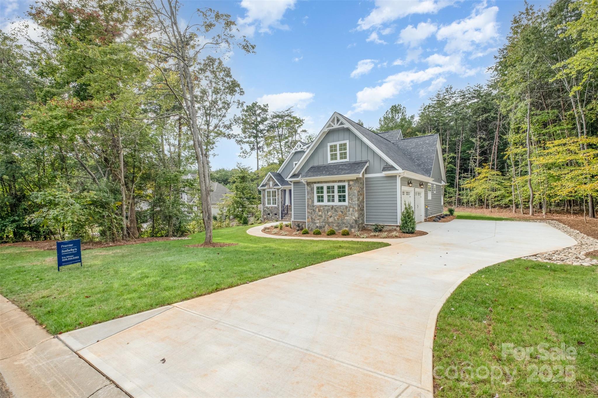 3215 James Plantation Drive