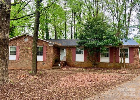 Photo of 3100 Glenelm Court, Charlotte, NC 28212 (MLS # 4326895)