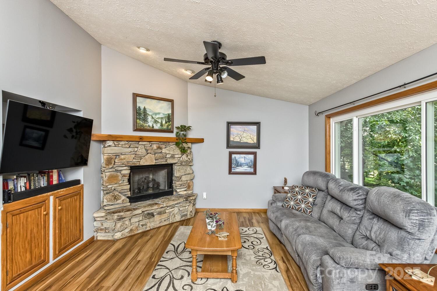 Mills Pointe - Residential