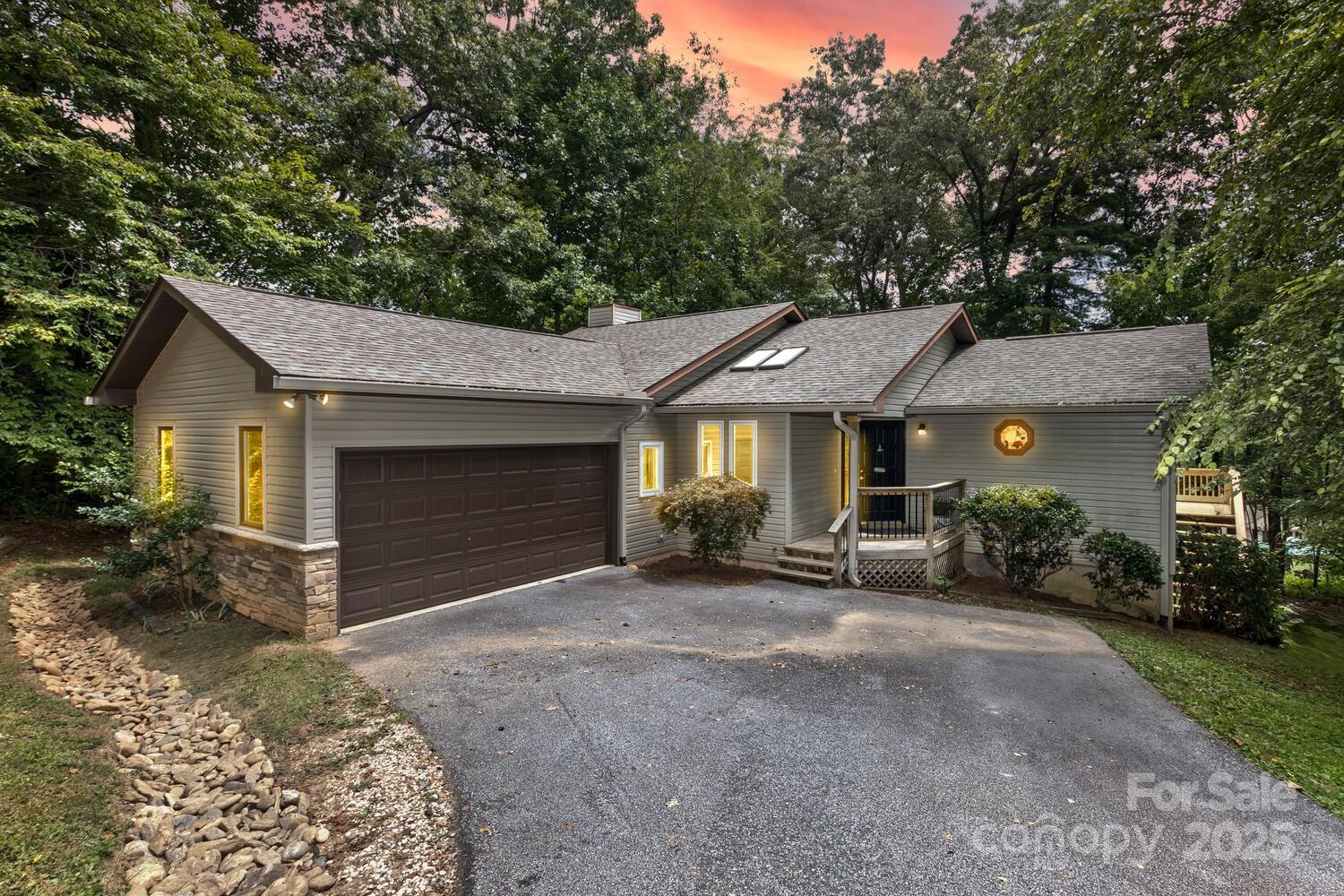 Mills Pointe - Residential