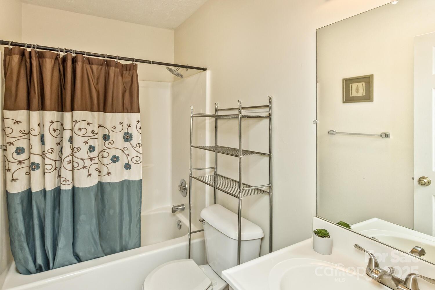 Mills Pointe - Residential