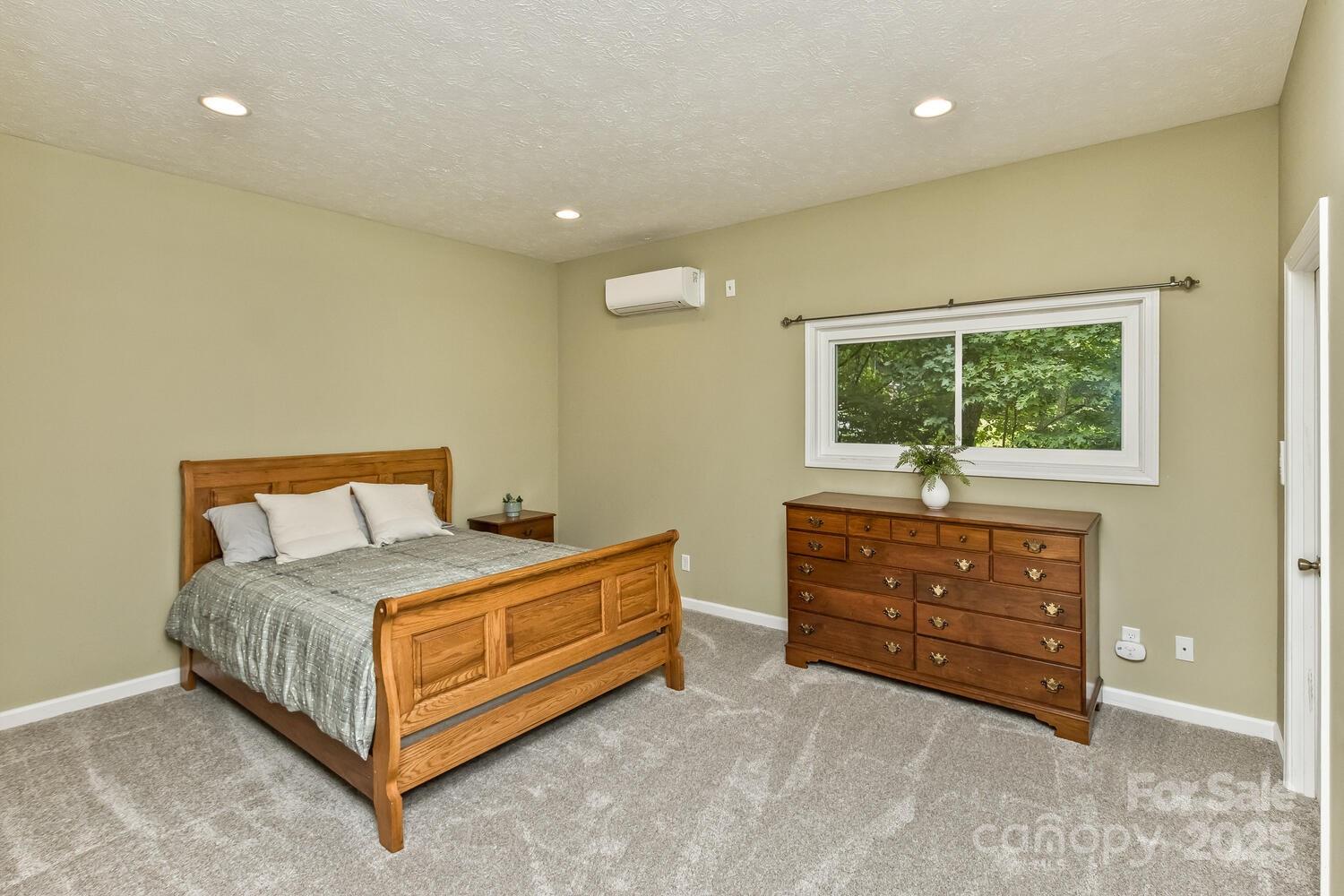 Mills Pointe - Residential