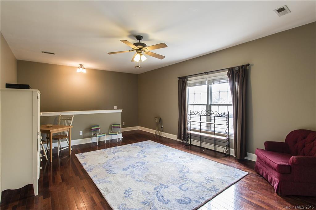 Kings Crossing - Residential