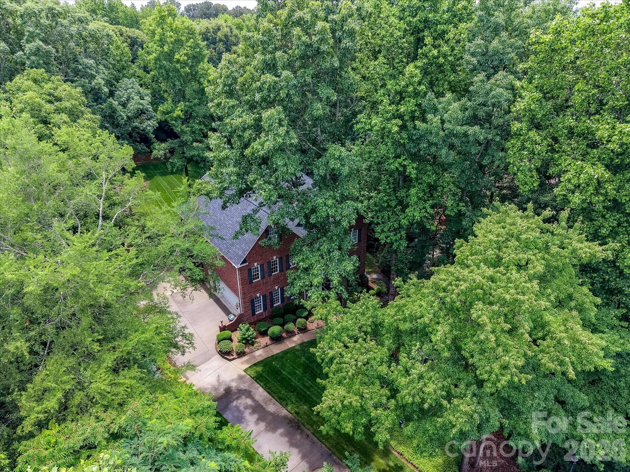 Hamilton Crest - Residential