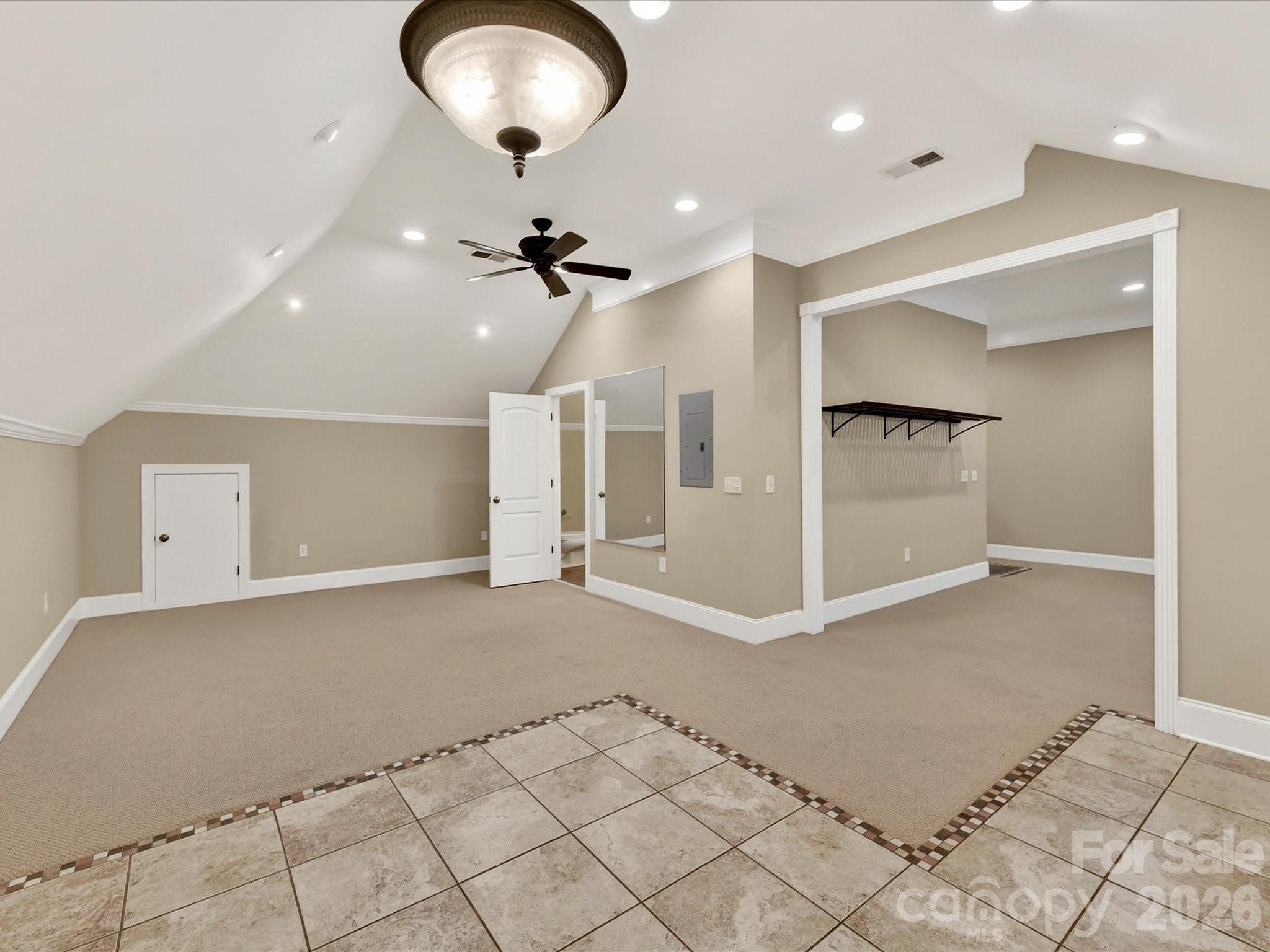 Hamilton Crest - Residential