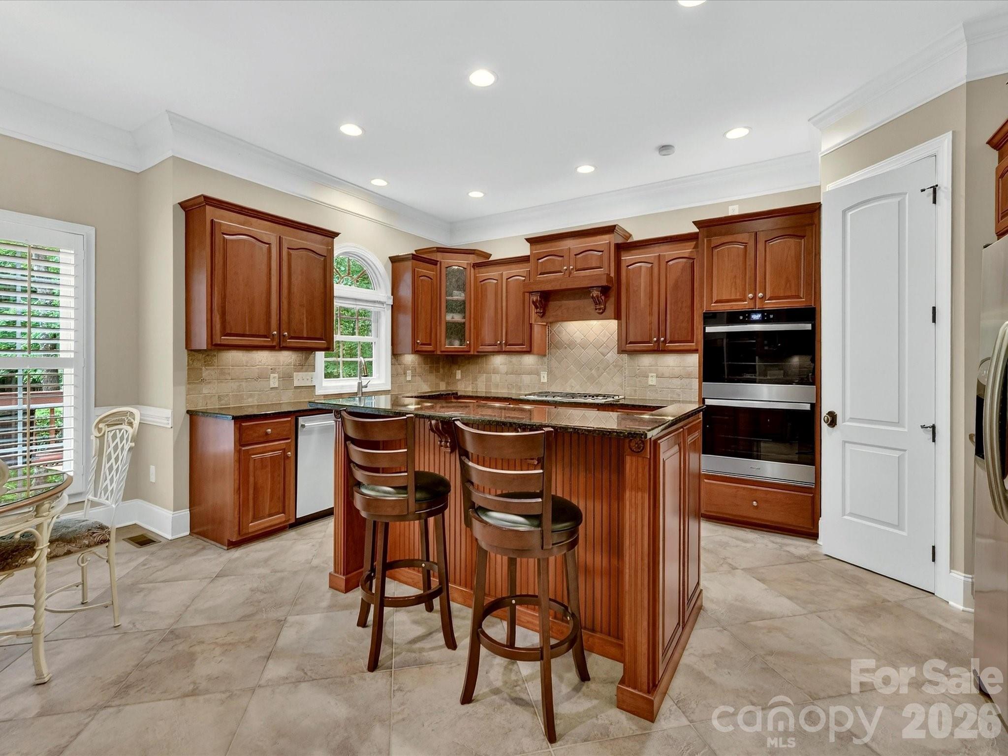 Hamilton Crest - Residential