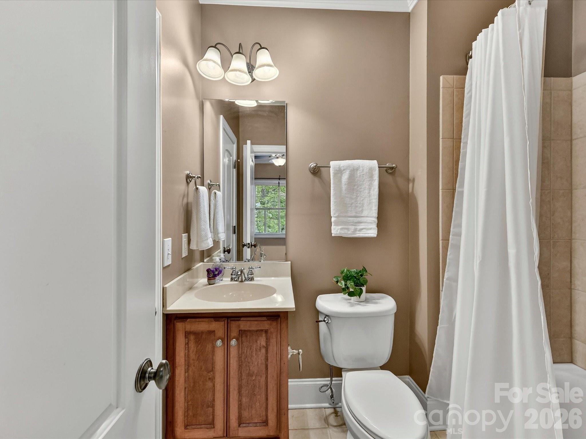 Hamilton Crest - Residential