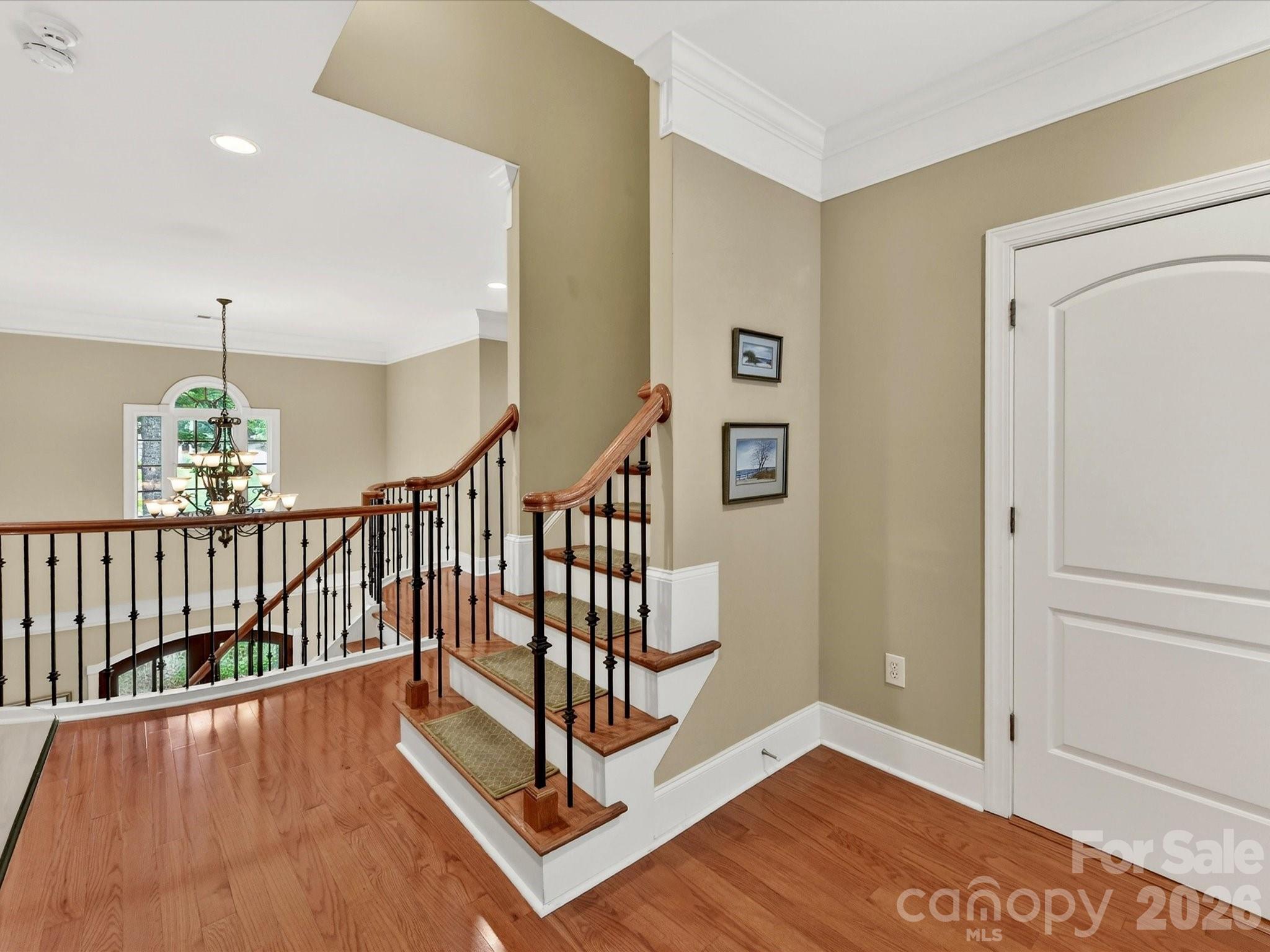 Hamilton Crest - Residential