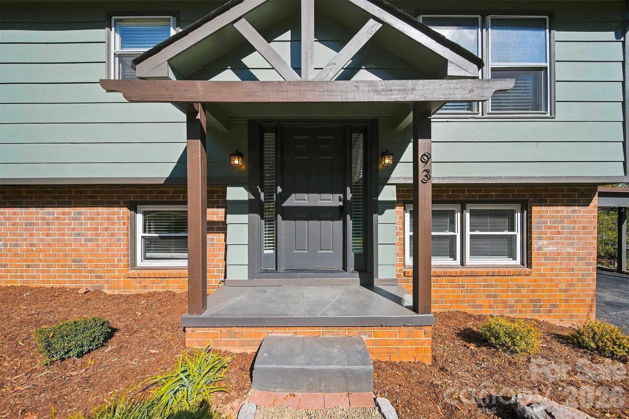 93 Mountain Oak Lane