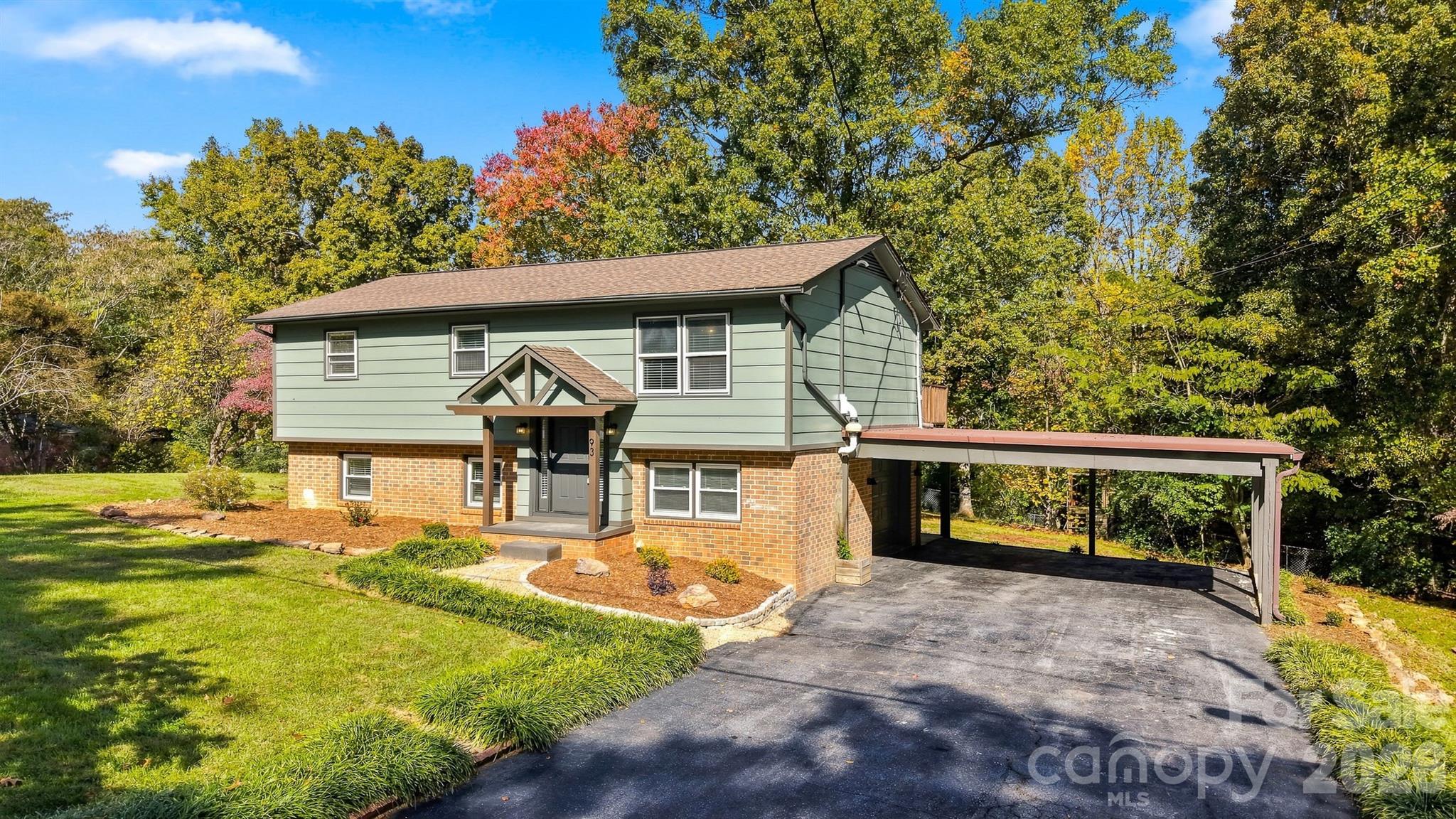 93 Mountain Oak Lane