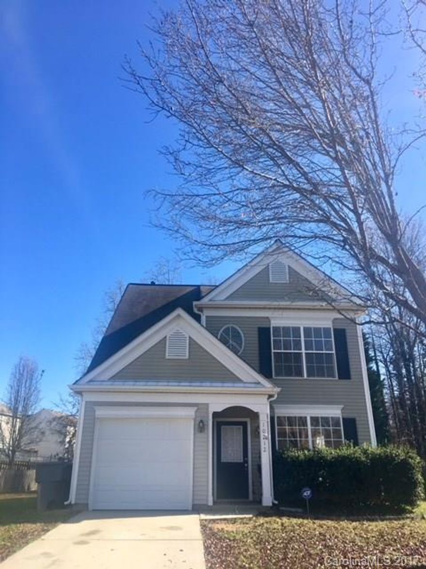 Great 3 bedroom / 2.5 bathroom home in Loren Farms. Awesome floorplan with open living/dining/kitchen area. Master suite has double sinks and large garden tub. Very convenient access to I-485 and I-85. Only few miles to UNCC. Close to shopping and restaurants.