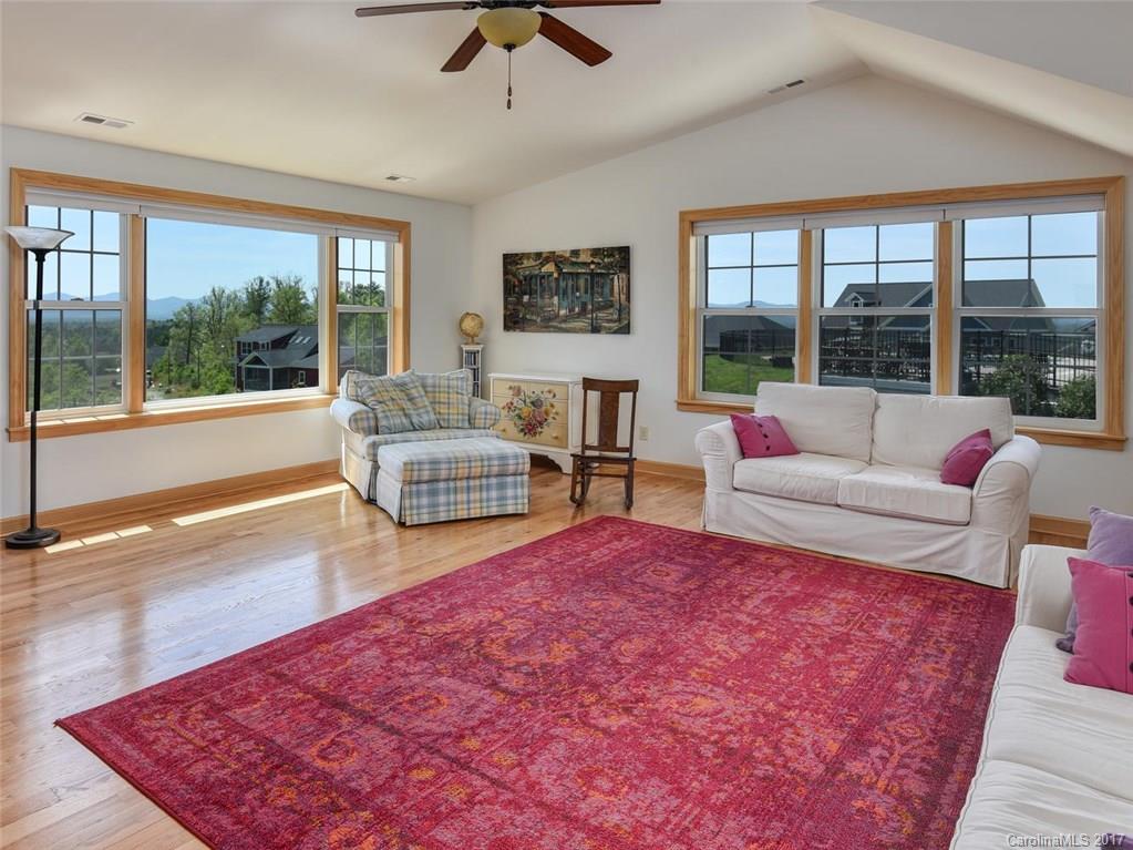 Starview Heights - Residential