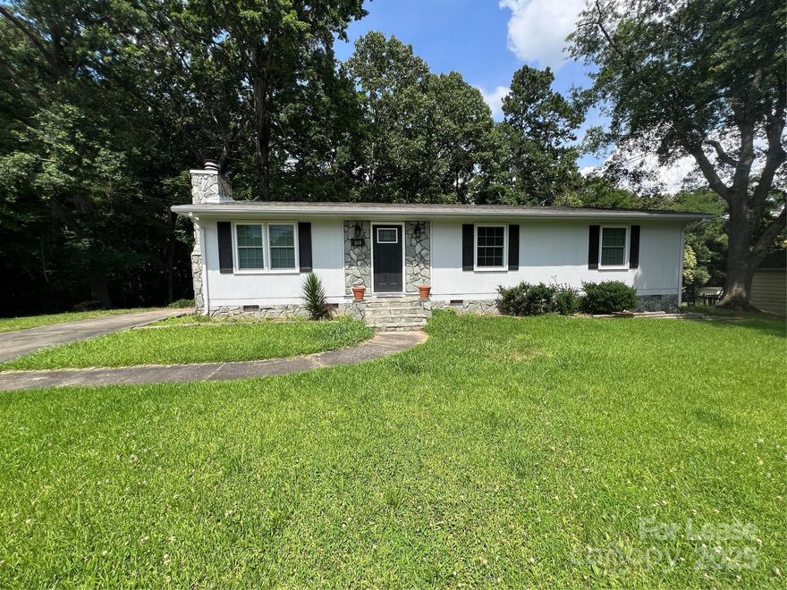 Now available in the heart of Cramerton – this beautifully remodeled 3-bedroom, 2-bath home at 614 Washington St offers modern comfort with small-town charm. Step inside to an convenient layout featuring an updated kitchen with sleek finishes, perfect for cooking and entertaining. Freshly renovated throughout, the home offers spacious bedrooms, upgraded bathrooms, and plenty of natural light. Enjoy the convenience of being just minutes from downtown Cramerton, local parks, and easy access to I-85. Don’t miss the chance to call this stylish, move-in ready home yours! *building not included*