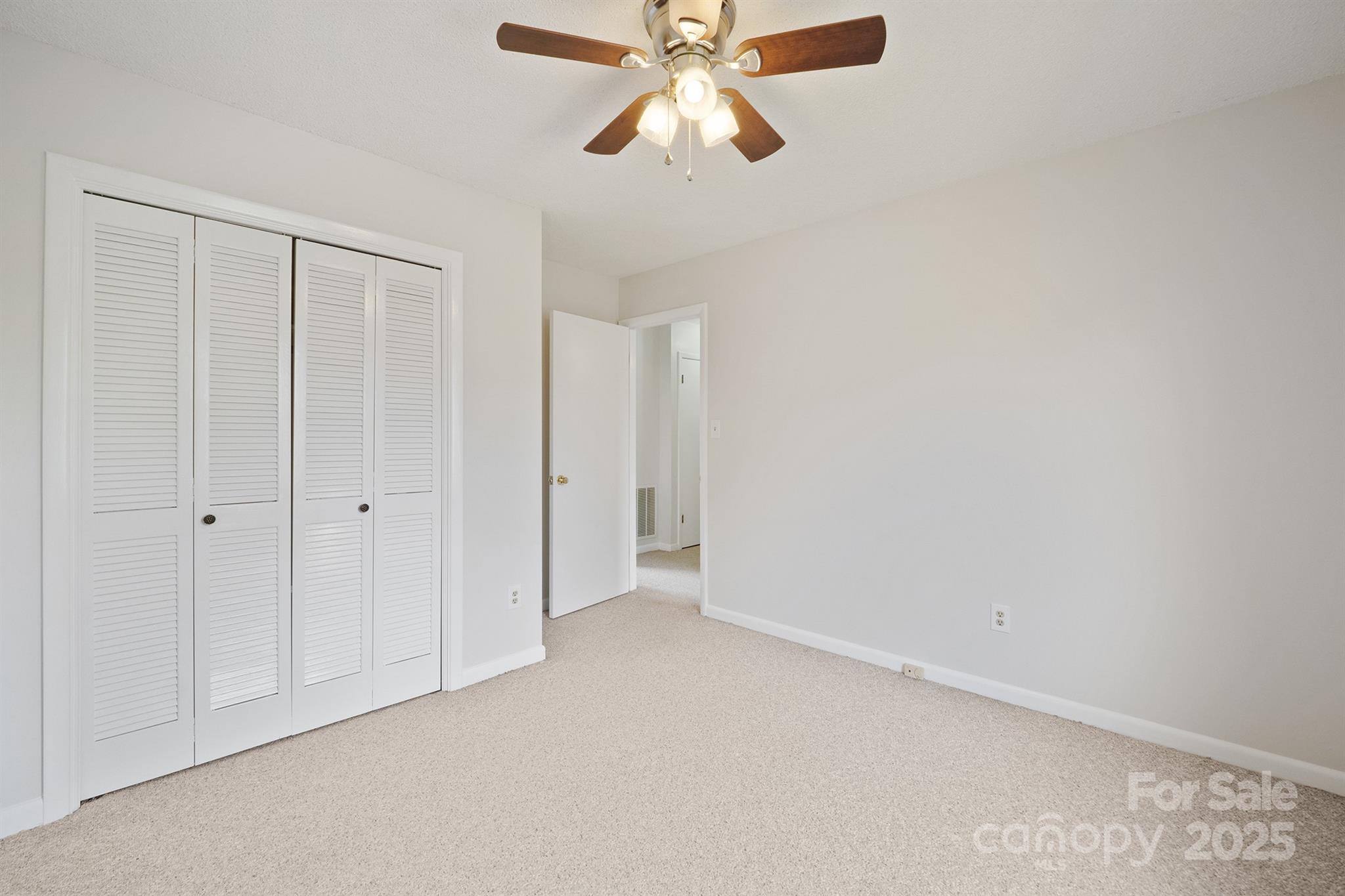 Meadowbrook Acres - Residential